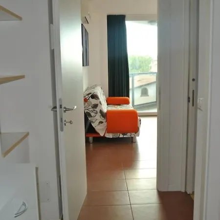 Fully Equipped Lignano Flat With Wi-fi *